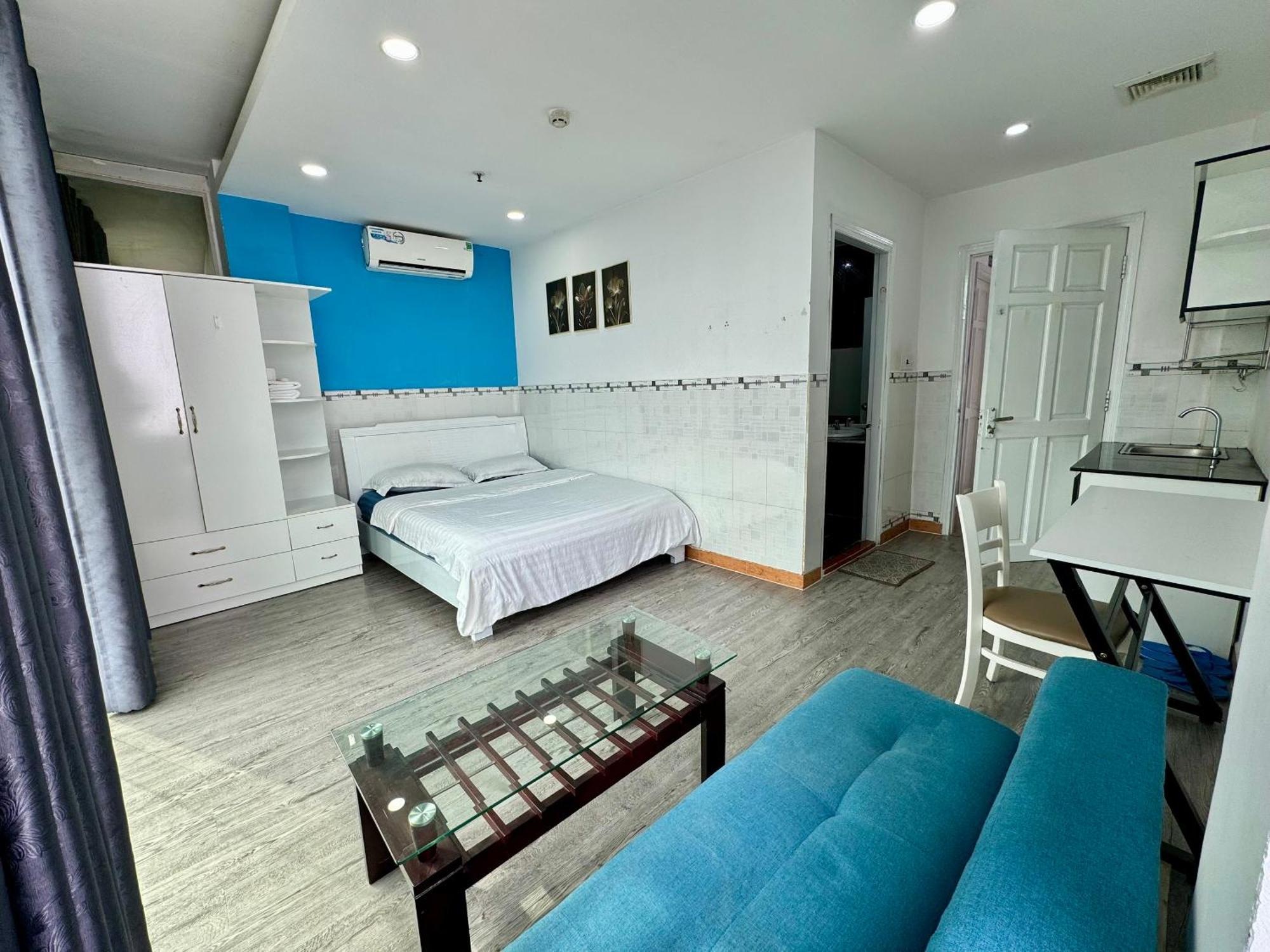 Dlux Bach Dang Aparthotel Bandar Ho Chi Minh Luaran gambar