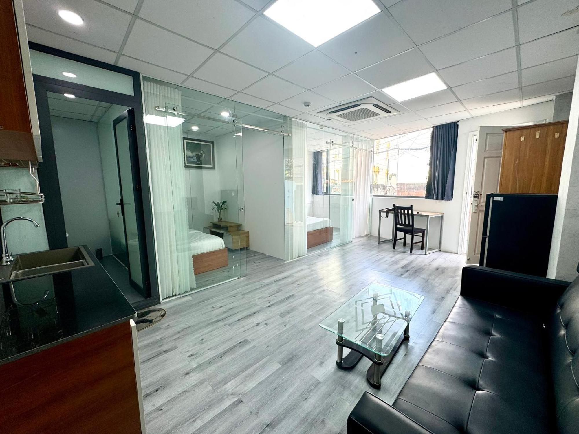 Dlux Bach Dang Aparthotel Bandar Ho Chi Minh Luaran gambar